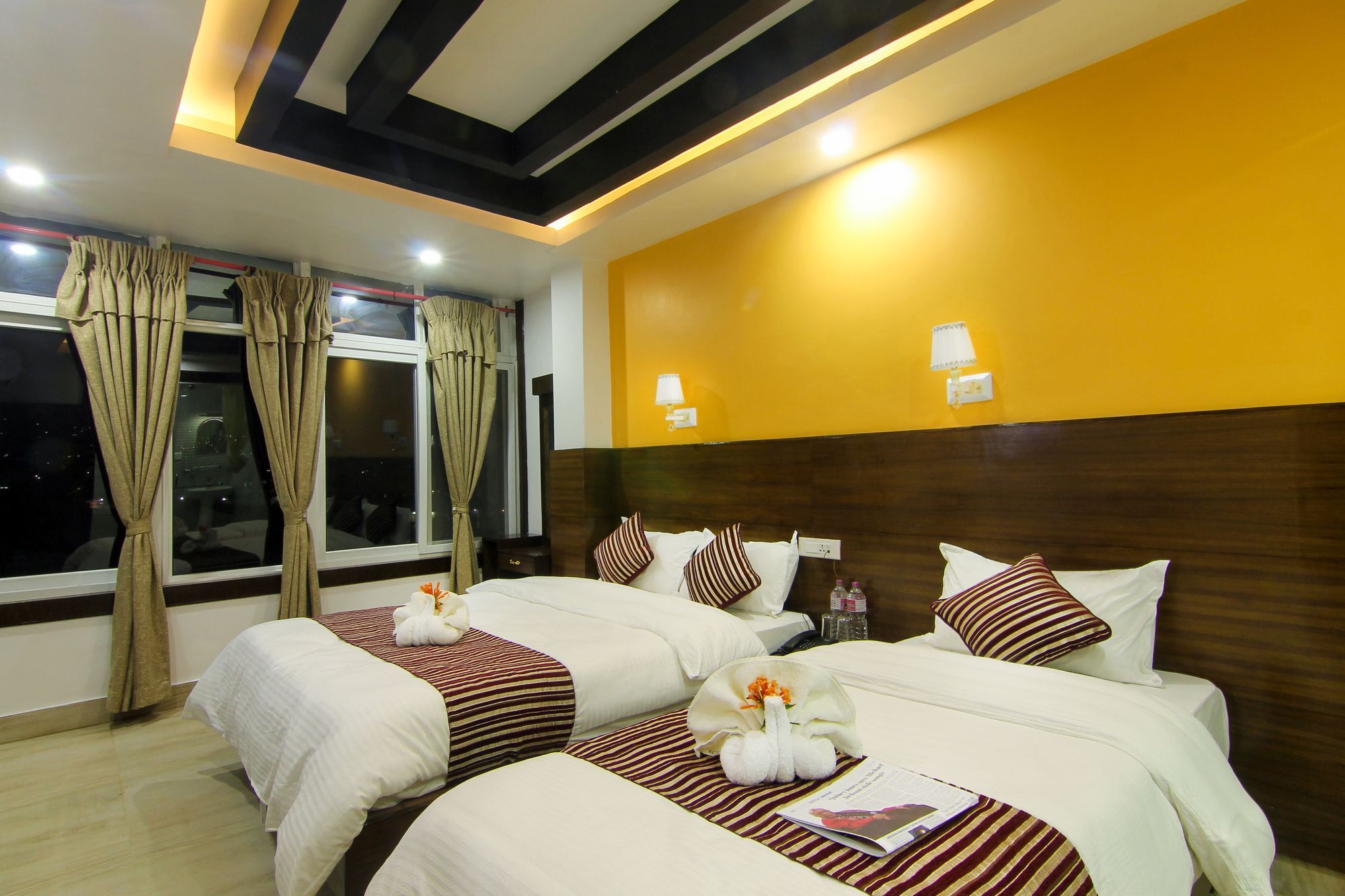 Hotel Lakeside Pokhara Exterior foto