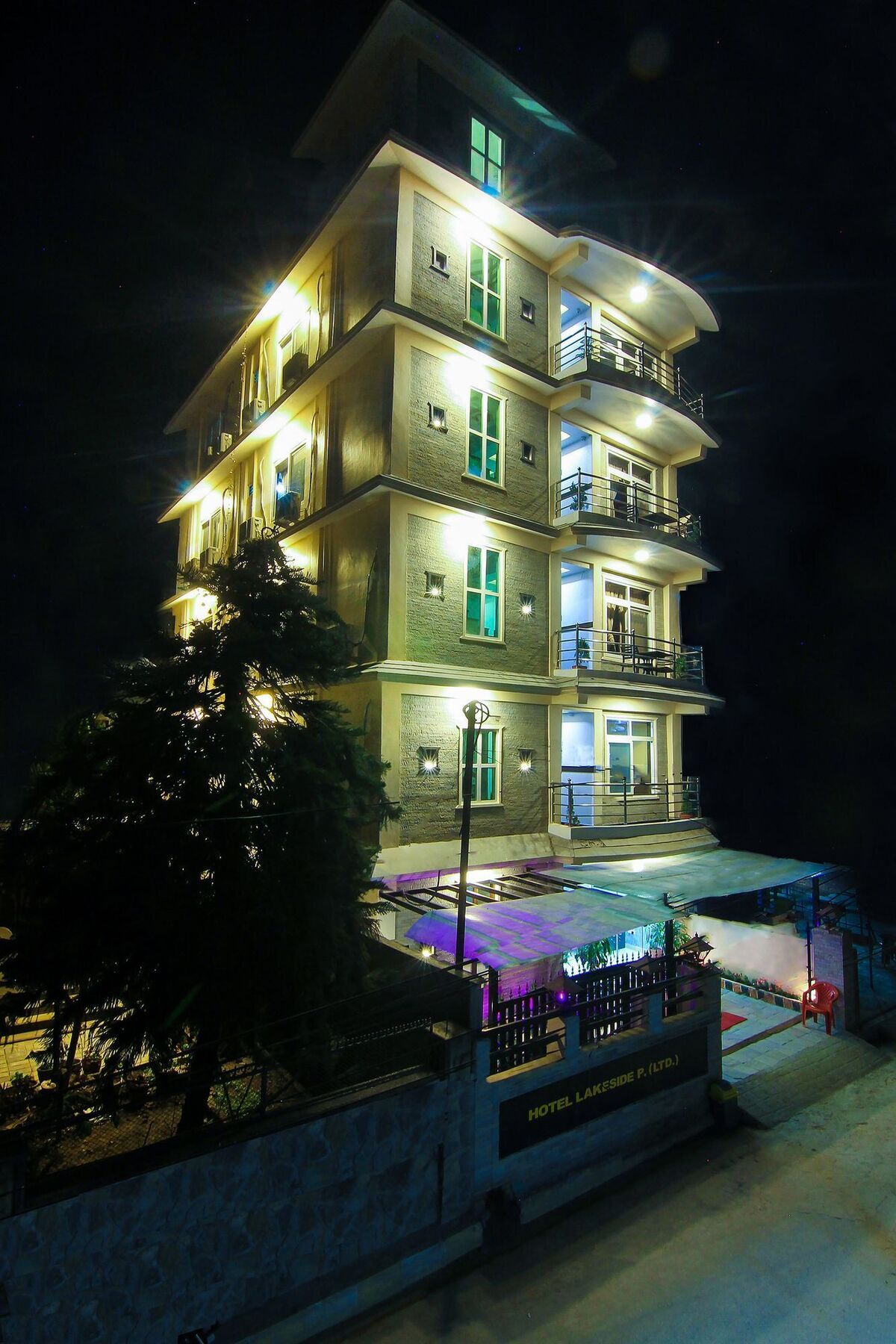 Hotel Lakeside Pokhara Exterior foto